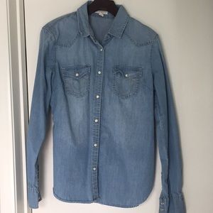 True Religion Light Denim L/S Botton up.